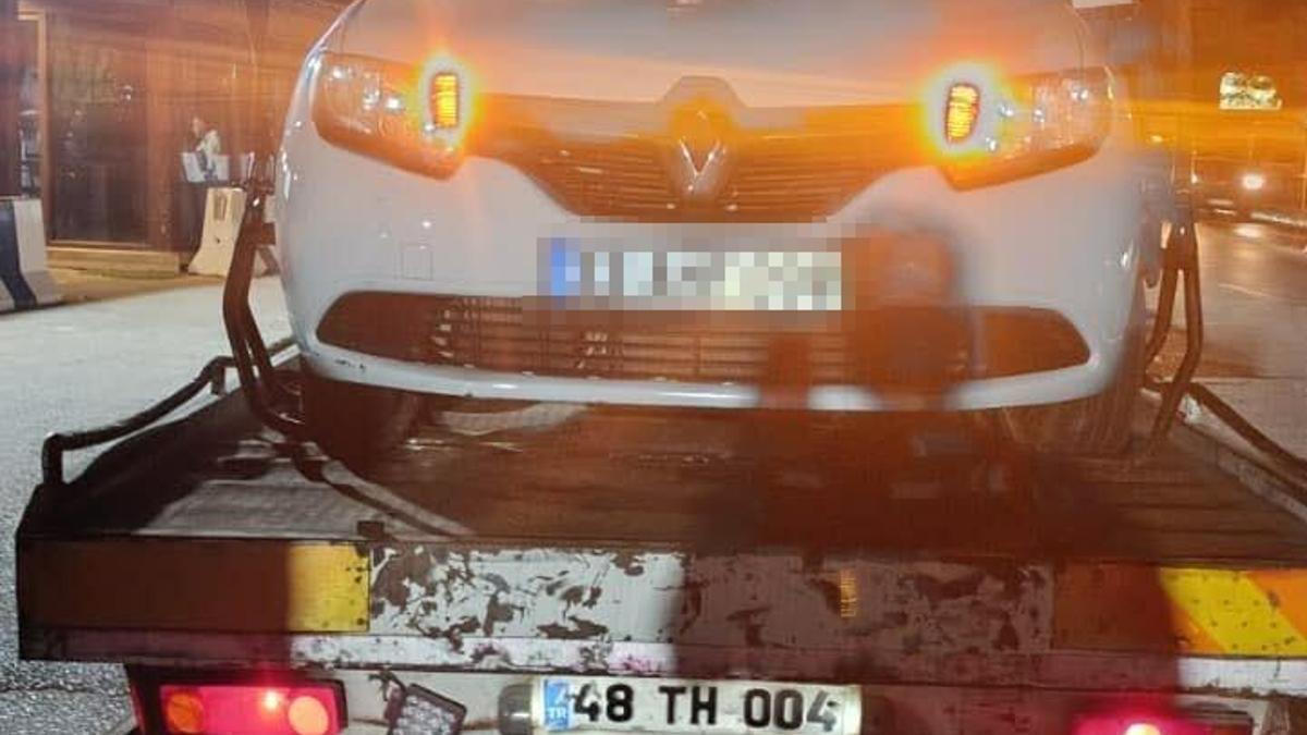 Bodrum 'da korsan taksilere ceza yağdı; 62 araç trafikten men edildi