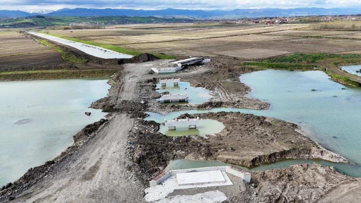 Samsun çiftçisi merakla bekliyor! Bafra Ovası'nda 3 milyar TL'lik sulama projesinin yapımı sürüyor