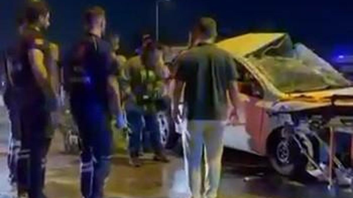 Bursa'da otomobil refüje çarptı: 1 ölü, 1 ağır yaralı