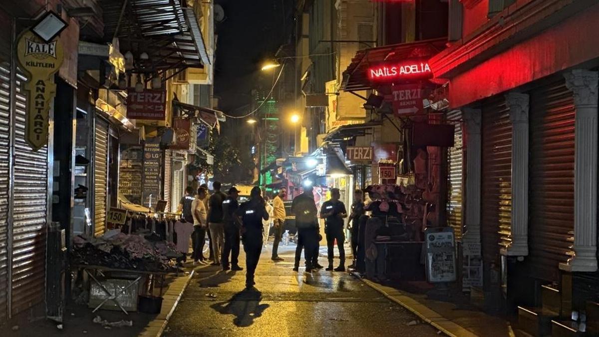 Fatih'te esnaf kavgası: Pompalı tüfekle öldürdü