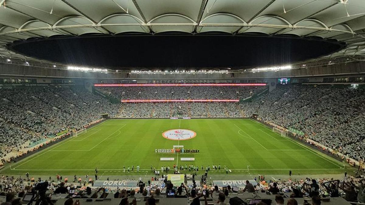 Bursaspor yine rekor kırdı! 9 maçın toplamından bile fazla çıktı
