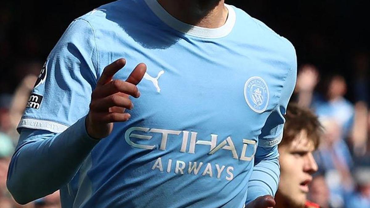 Manchester City'de oynadı, Süper Lig ekibine transfer oldu