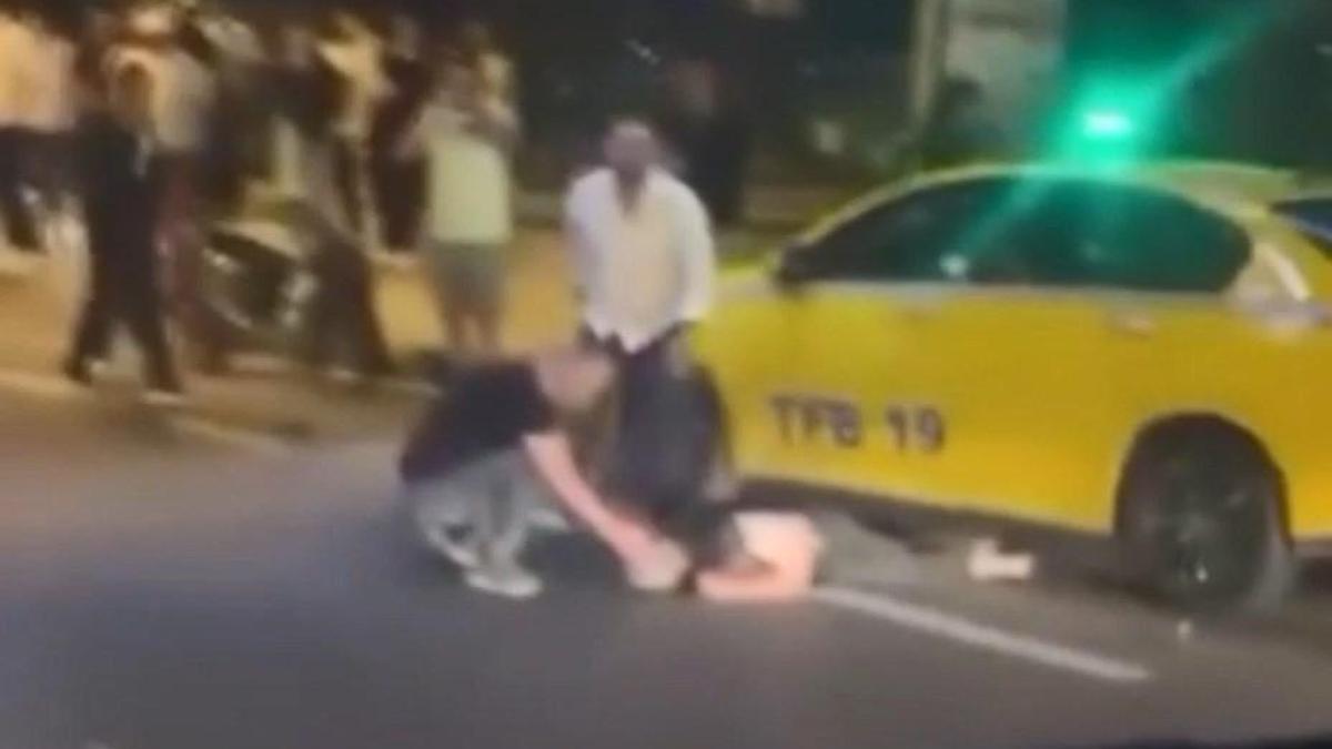 Bakırköy’de aynı noktada peş peşe iki ayrı motosiklet kazası; 1'i ağır 3 yaralı