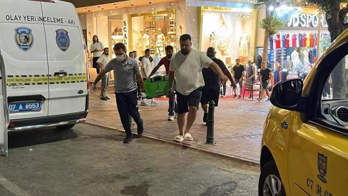 Kendisinden haber alınamayan İsveçli turist, otel odasında ölü bulundu