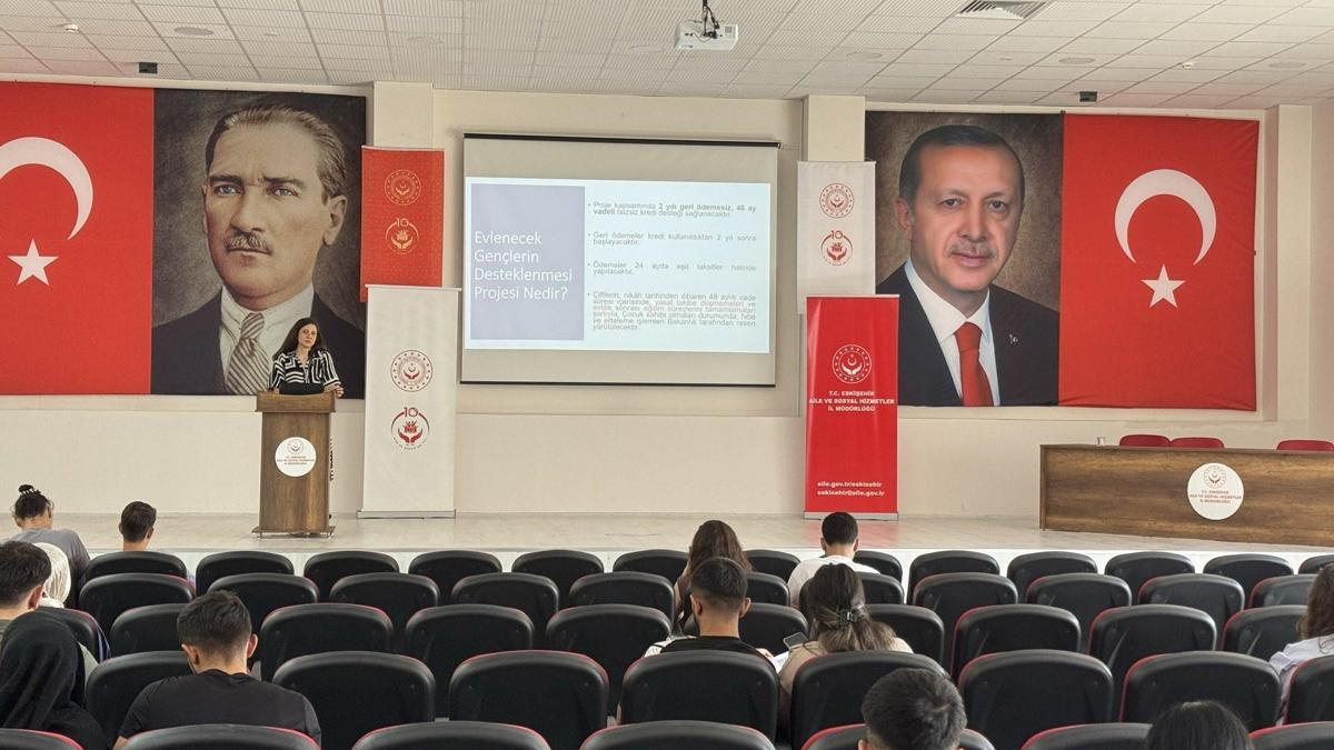 Eskişehir'de genç çiftlere evlilik öncesi eğitim verildi