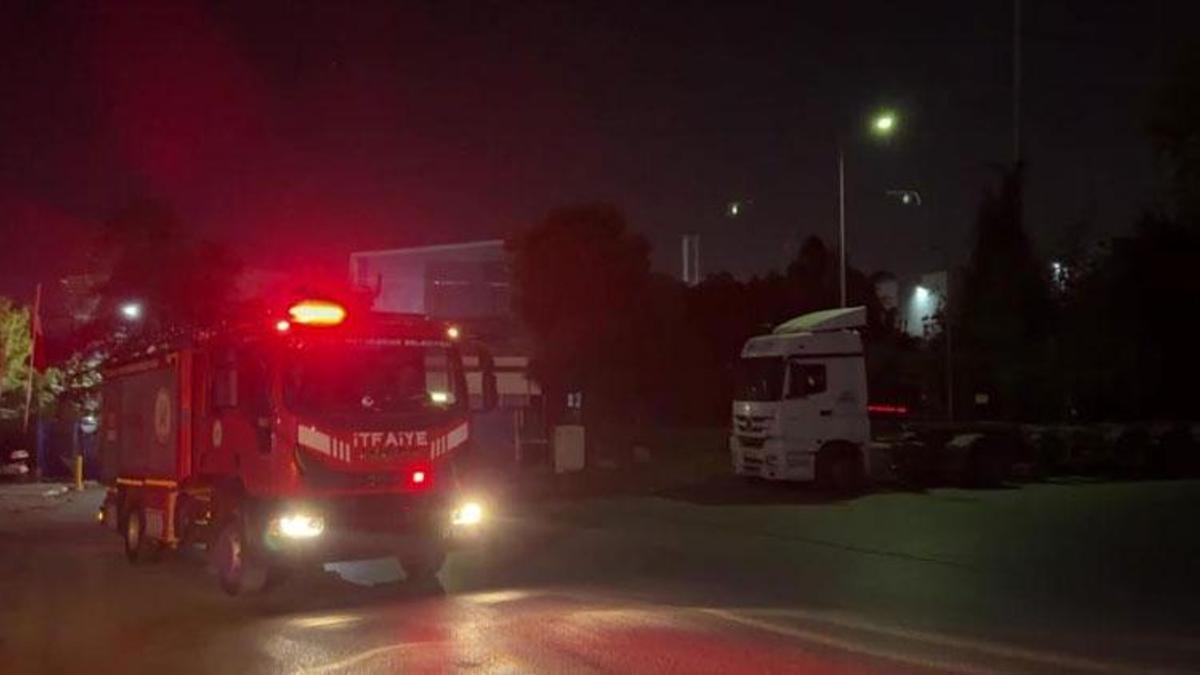 Gebze'de kozmetik fabrikasında kimyasal madde alarmı