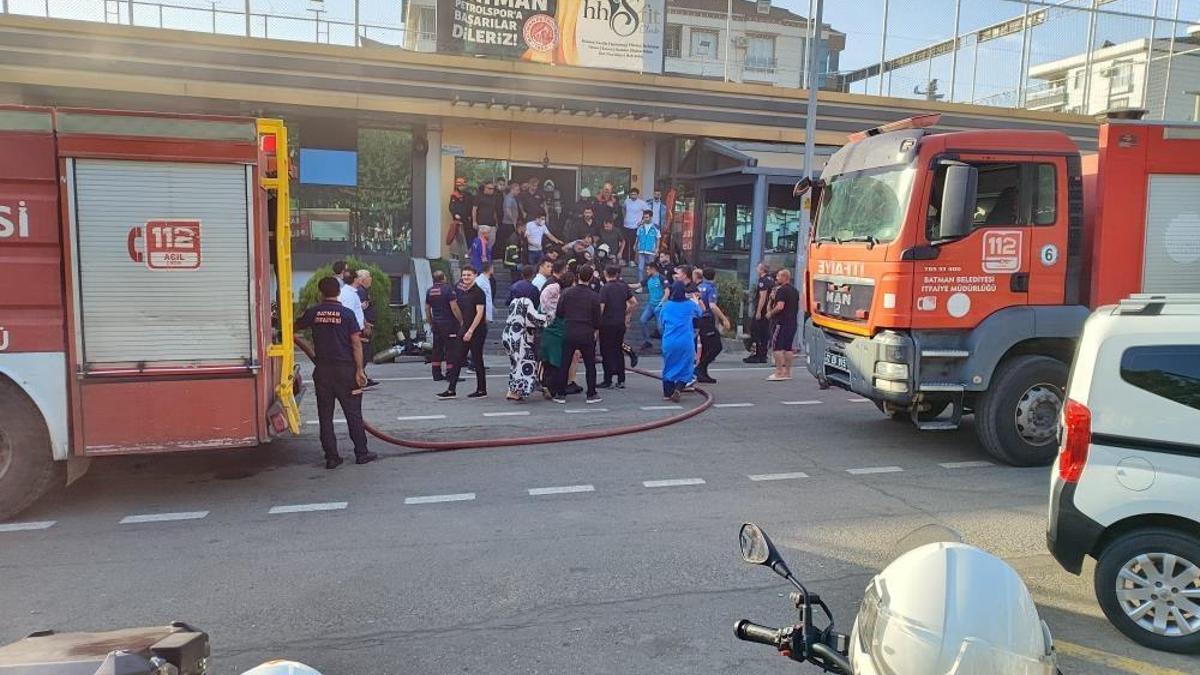 Batman’daki bir saunada yangın! 2 kişi can verdi, 9 yaralı var