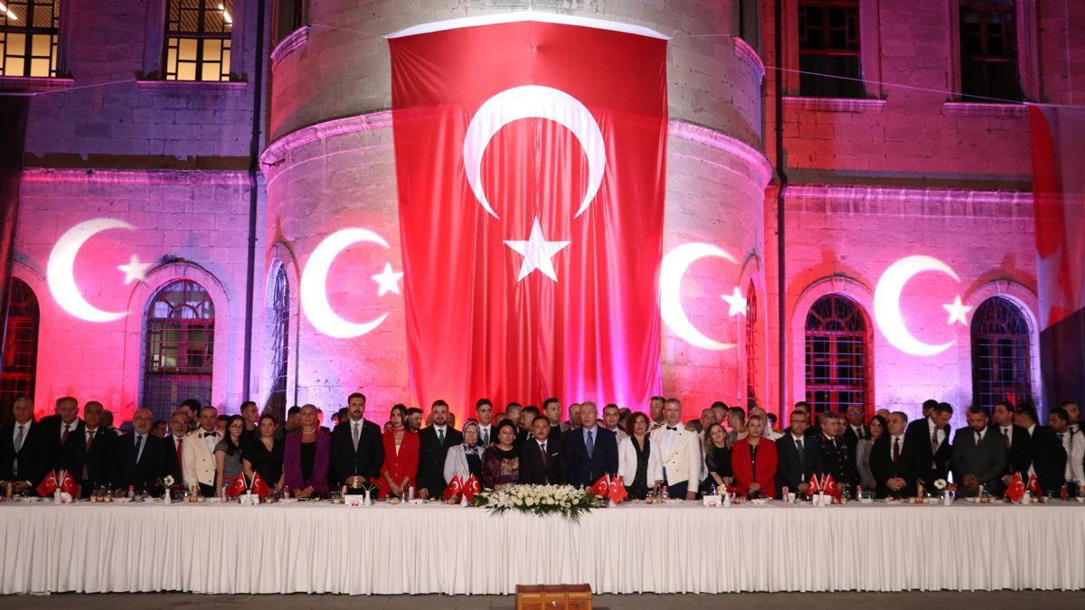 Kayseri ve Sivas'ta 30 Ağustos Zafer Bayramı resepsiyonu düzenlendi
