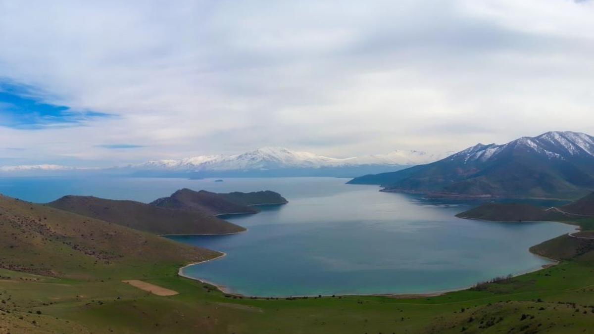 Van Gölü'nün eşsiz güzelliği büyülüyor! Bir bölge ‘Milli Park' ilan edildi