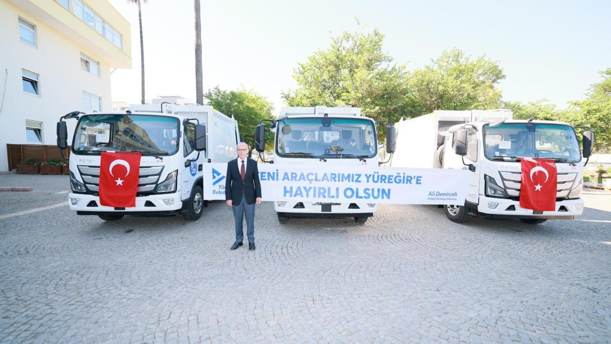 Yüreğir Belediyesi hizmet filosuna 4 yeni araç daha kazandırdı