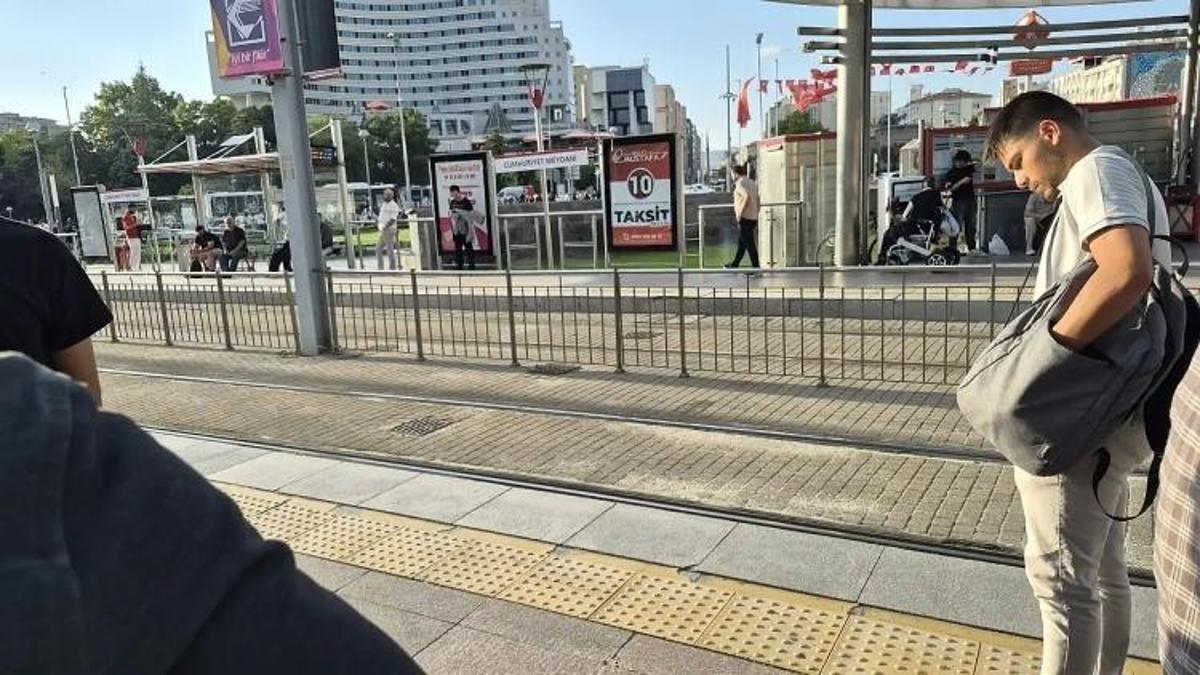 Kayseri'nin meydanına kuruldu: Tramvay istasyonunda yeni sistem devreye girdi