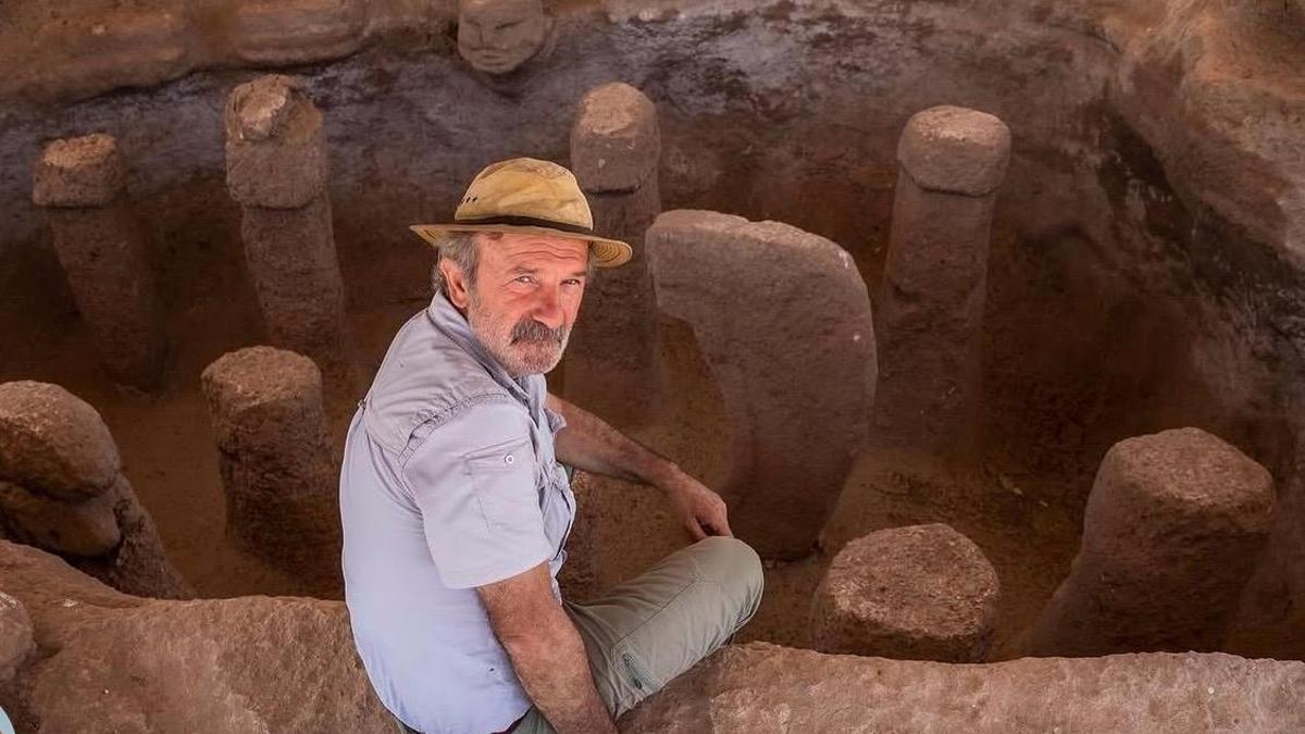Karahantepe Kazı Başkanı Prof. Dr. Karul, yüksekten düşüp yaralandı