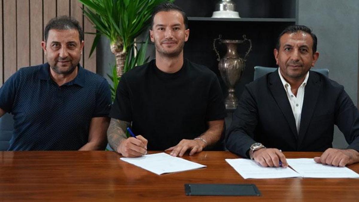 Kayserispor tecrübeli futbolcu Oğulcan Çağlayan ile 2 yıllık sözleşme imzaladı