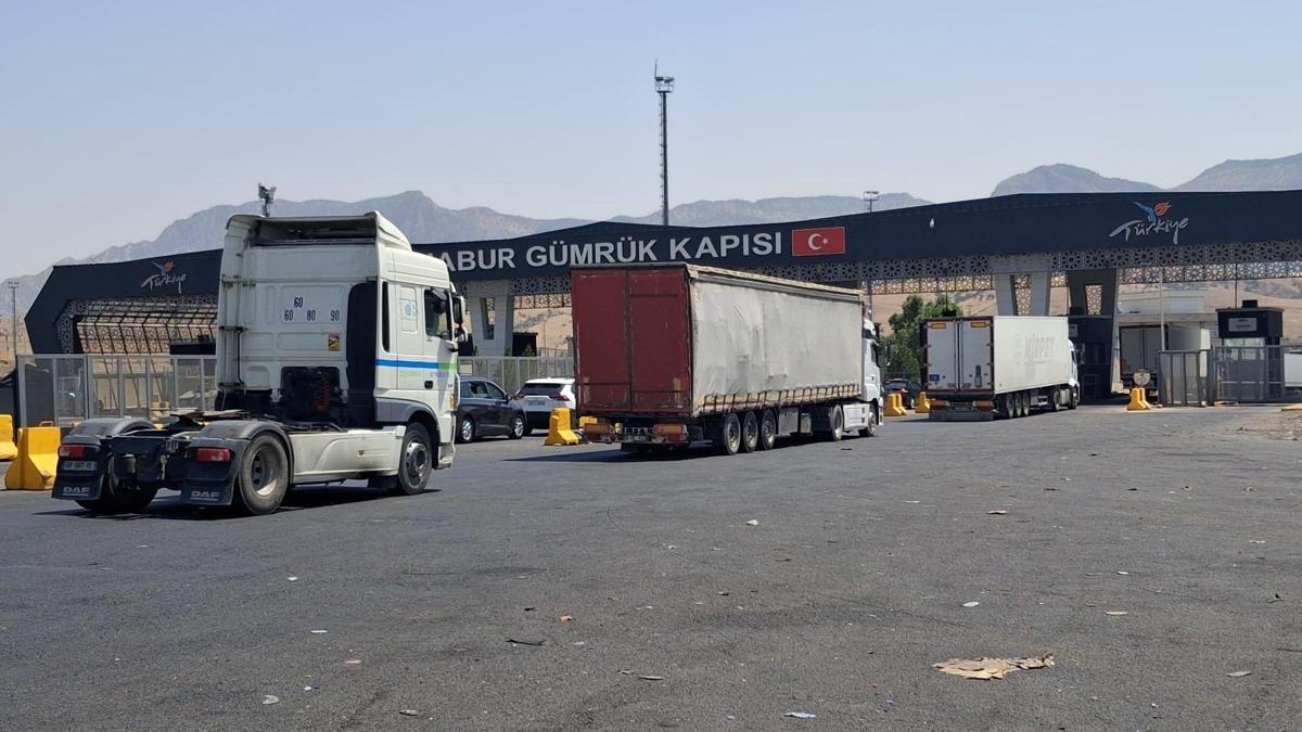 Habur Sınır Kapısı’ndan 8 ayda 1 milyondan fazla araç geçiş yaptı