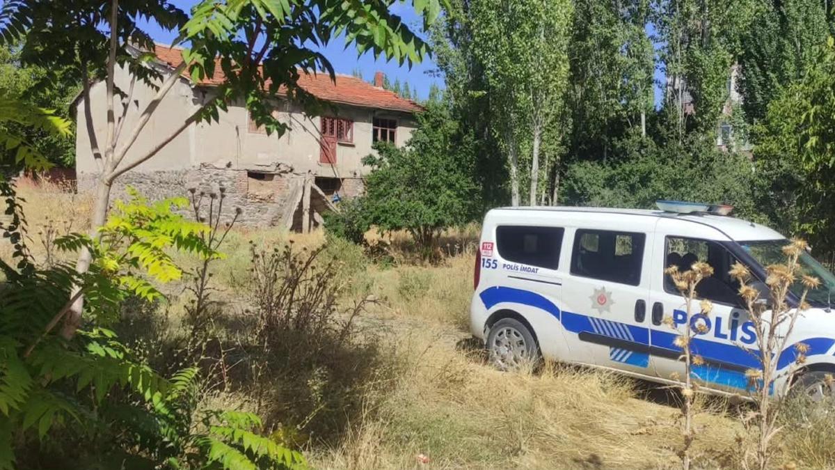 Metruk binalar denetlendi
