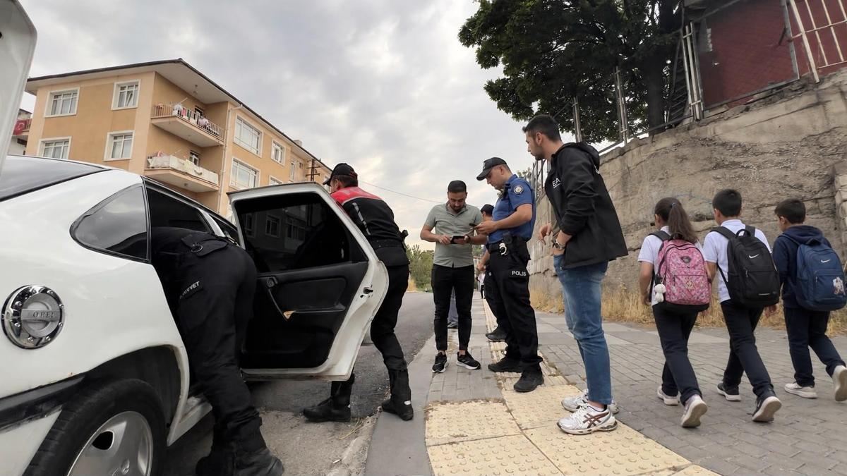 Ankara'da okul çevrelerinde denetim