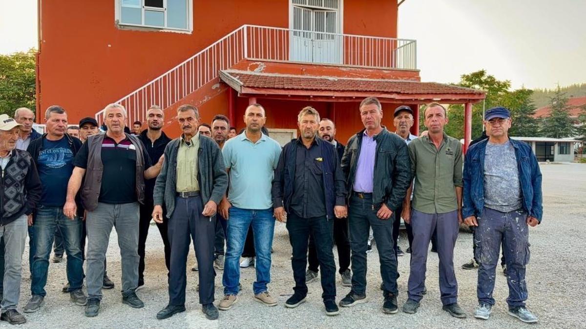 Afyon'da ‘taşımalı eğitim' sorunu! Tepkilerini dile getirdiler