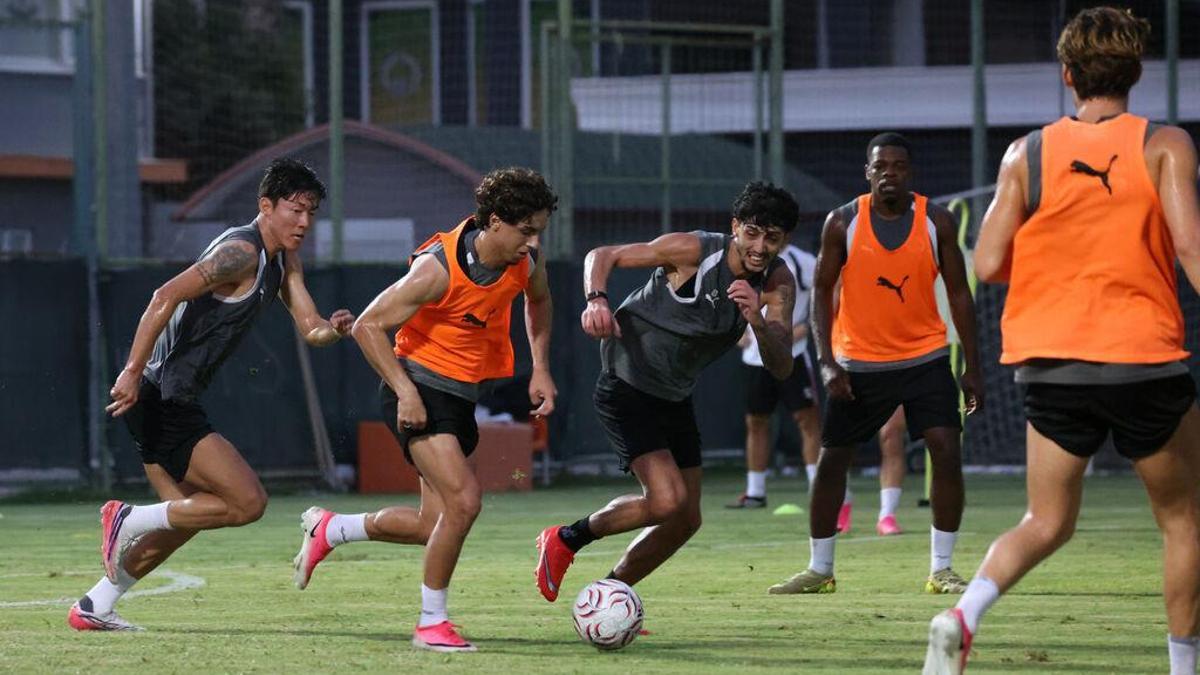 Alanyaspor, Çorum maçı hazırlıklarına başladı
