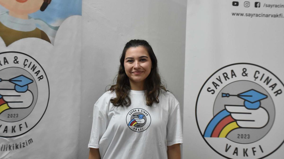 İkizlerinin anısına kurduğu vakıf, geçirdiği kaza sonrası hayata tutunma nedeni oldu / Ek fotoğraflar