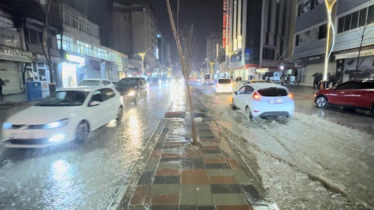 Eskişehir Valiliği uyardı! 9 ilçeye kuvvetli sağanak yağış geliyor