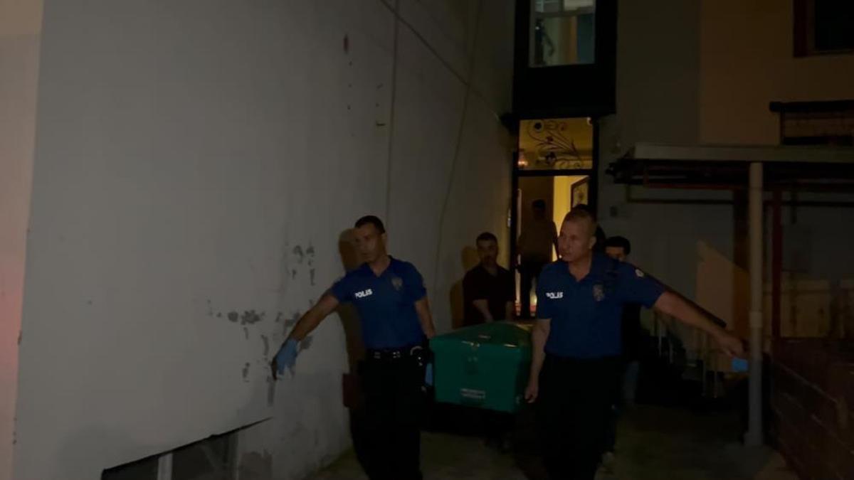 Adana’da aile faciası! Eski eşini ve oğlunu silahla vurup canına kıydı