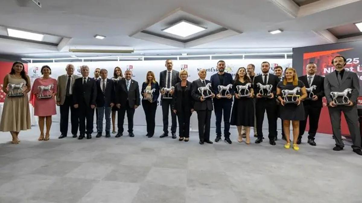 TJK'dan Demirören Medya'ya iki ödül!