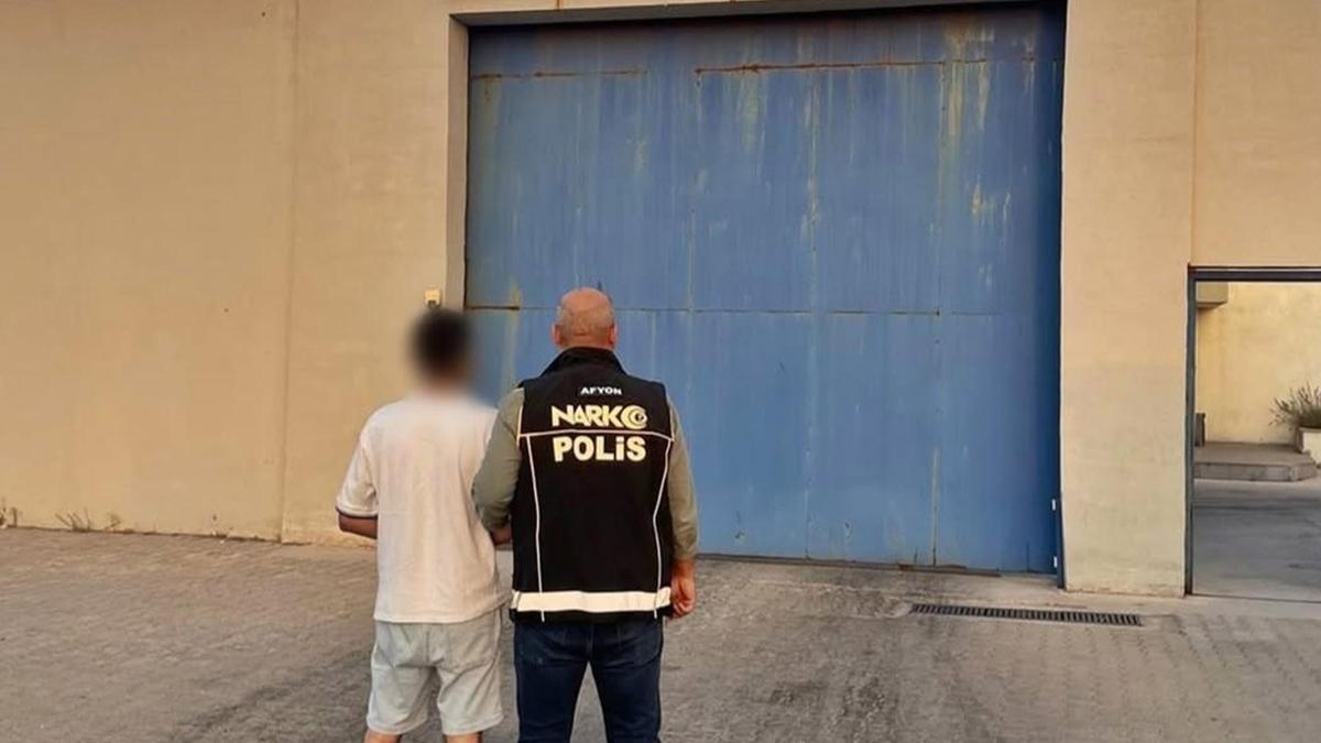 Aranan 2 hükümlü yakalandı