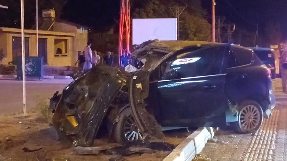 Gaziantep’te otomobil kaldırıma çarptı;1 yaralı