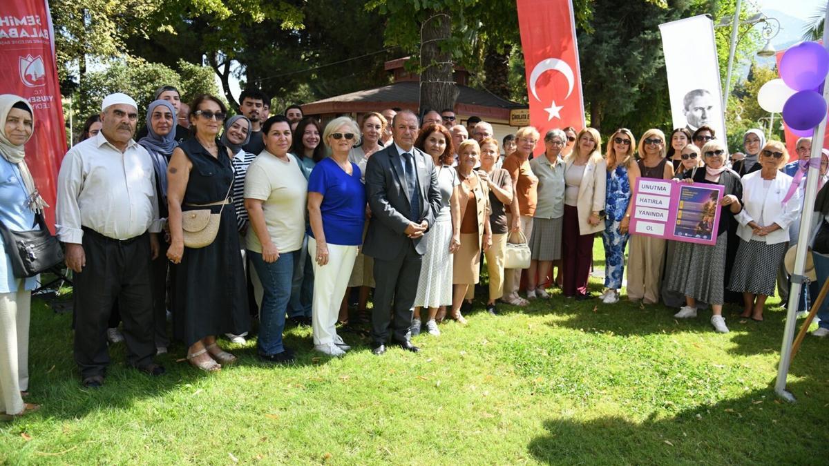 Yunusemre'de Alzheimer farkındalık etkinliği
