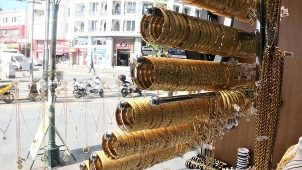 Antalya’da altın yarı fiyatına satışa sunulacak