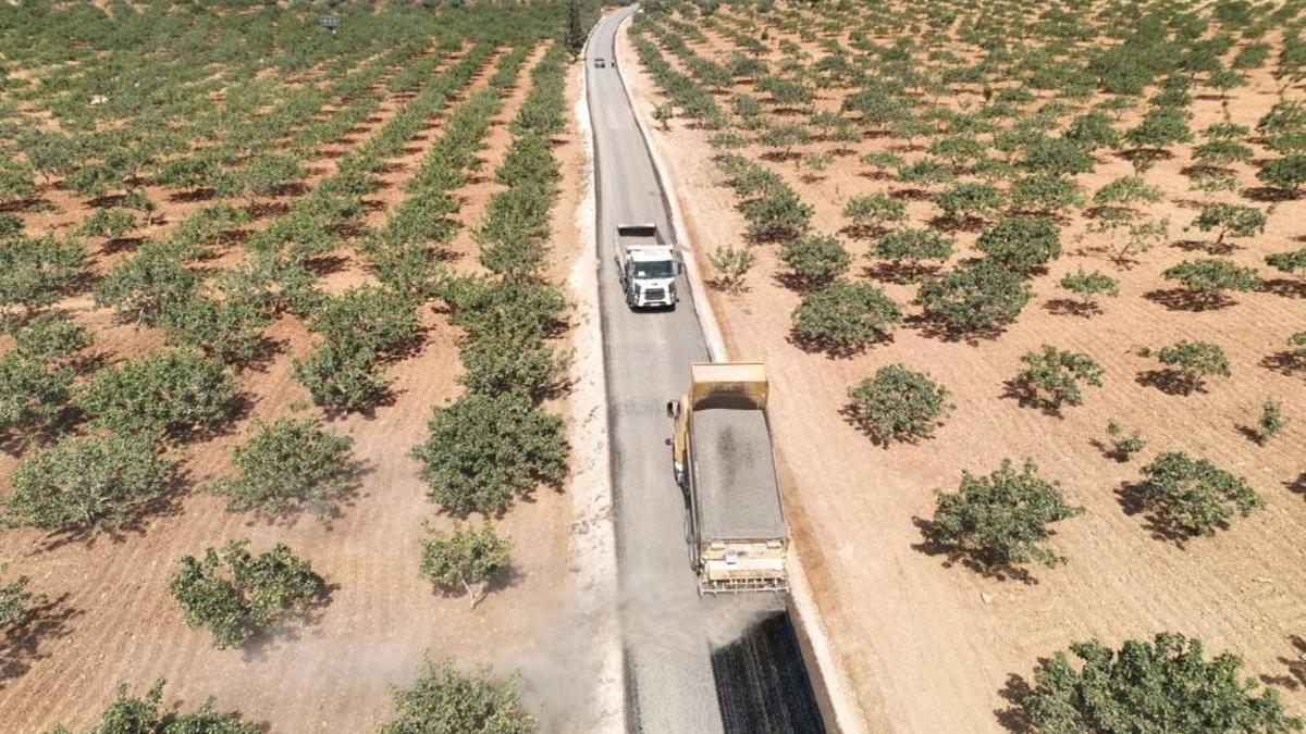 40 kilometrelik grup yoluna sathi asfalt! Çalışmalar sürüyor