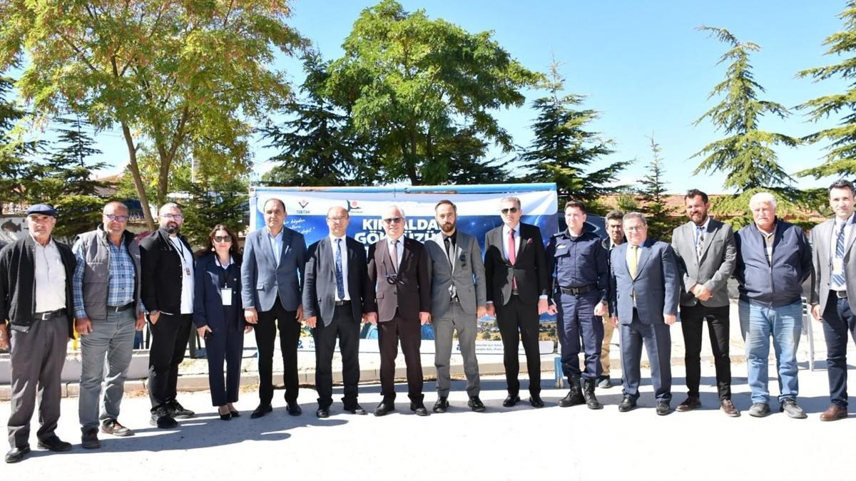 Eskişehir'de kırsaldaki öğrenciler havacılık ve uzay etkinliğinde buluştu