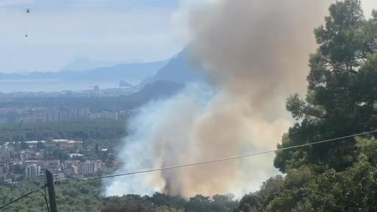 Antalya'da korkutan orman yangını!