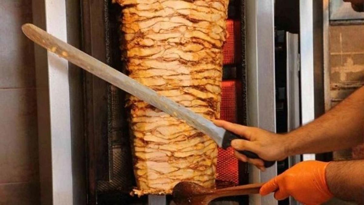 Diyarbakır esnafı bir ilki başardı: Askıda döner uygulaması ilgi çekiyor