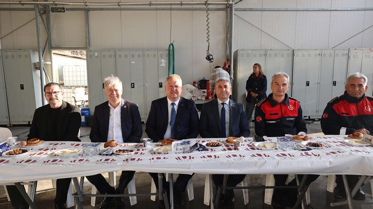 Başkan Balkan'dan itfaiyeye ziyaret