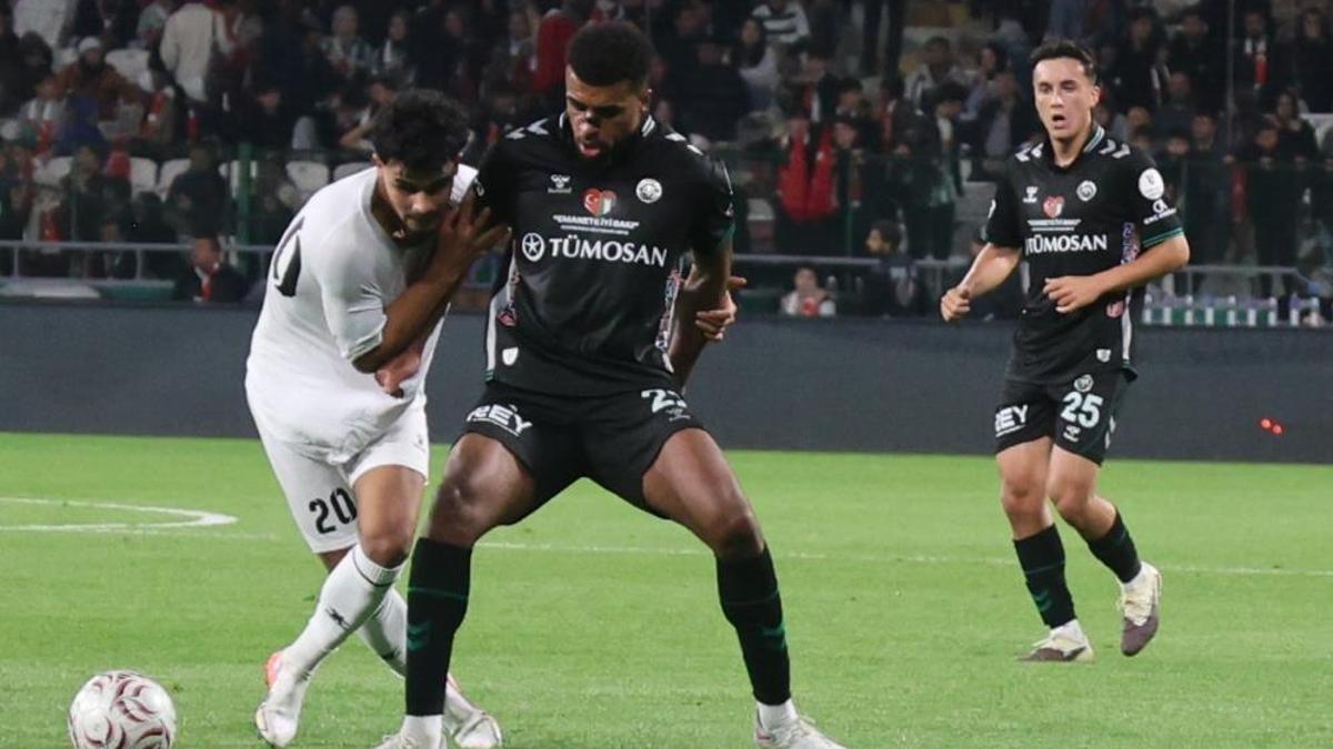 Konyaspor ile Filistin Milli Takımı arasındaki dostluk maçı! Anlamlı mesajlar verildi