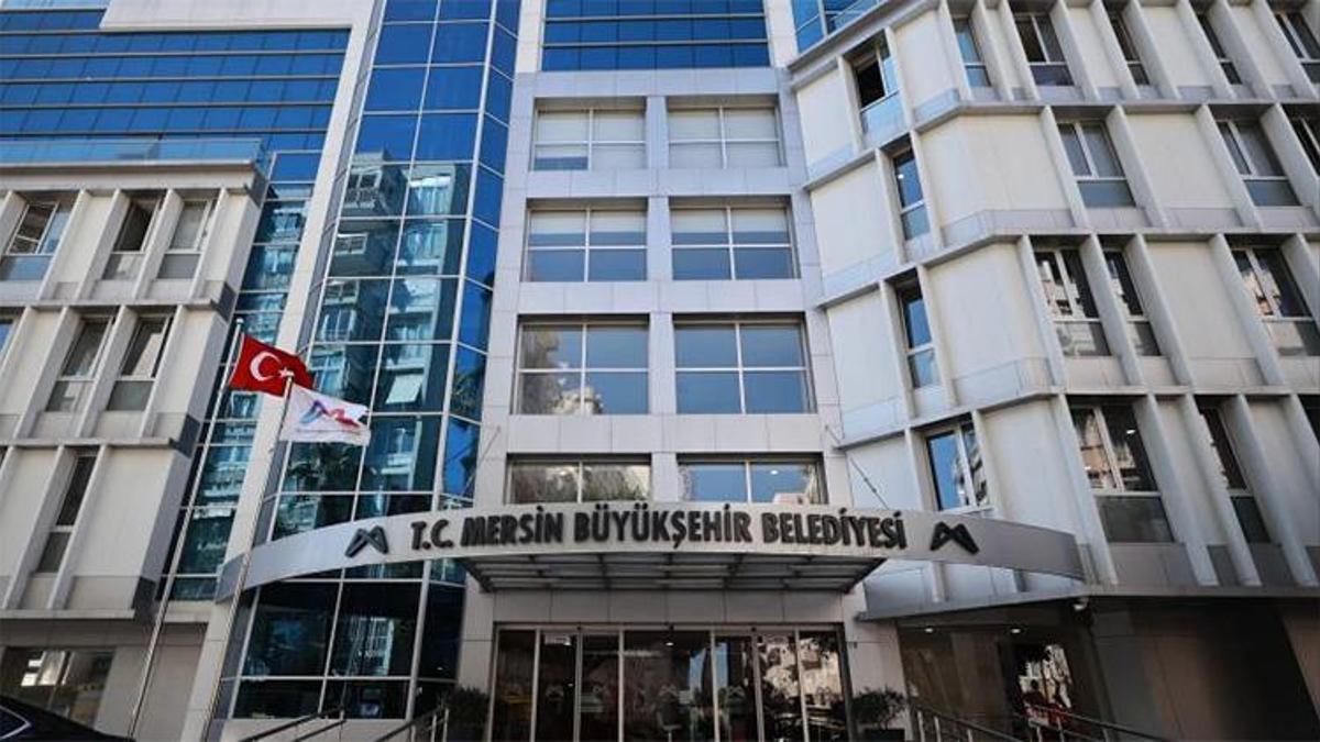 Mersin Büyükşehir Belediye Başkanı Vahap Seçer gözaltında