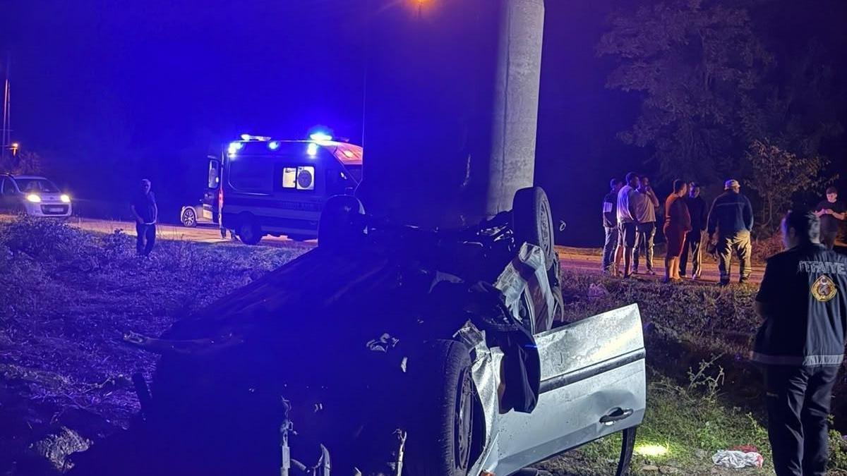 Otomobil şarampole devrildi: 3 yaralı