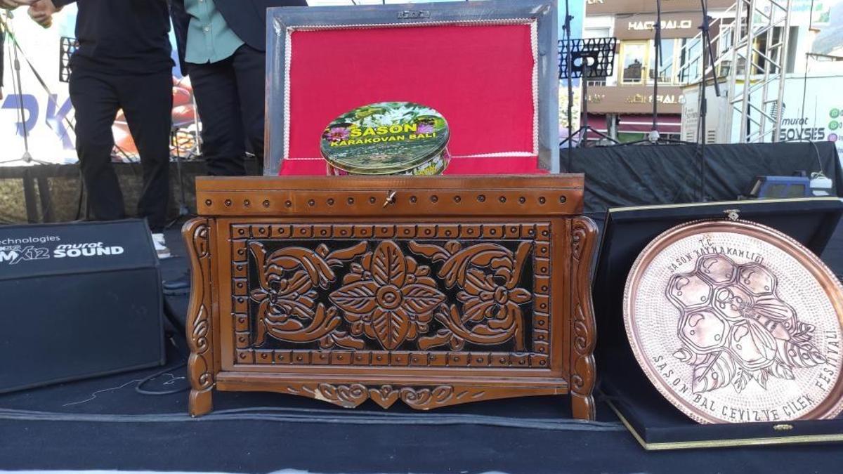 1 kilogramı 400 bin liraya satıldı! Görenlerin ağzı açık kaldı