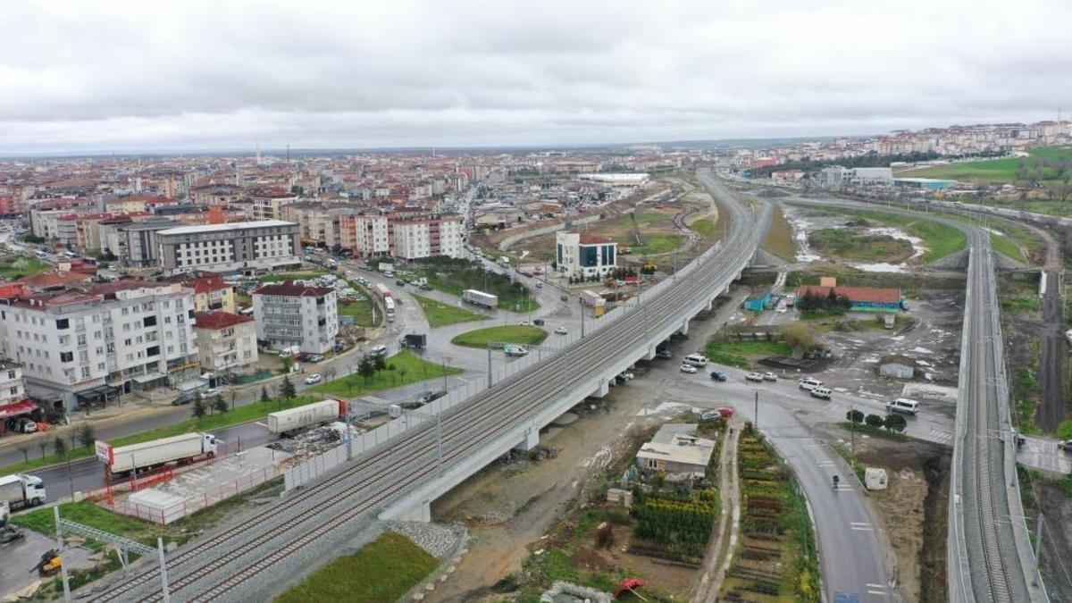 Seyahat süresi 4 saatten 1,5 saate düşecek! 9 Ekim'de hizmete açılacak