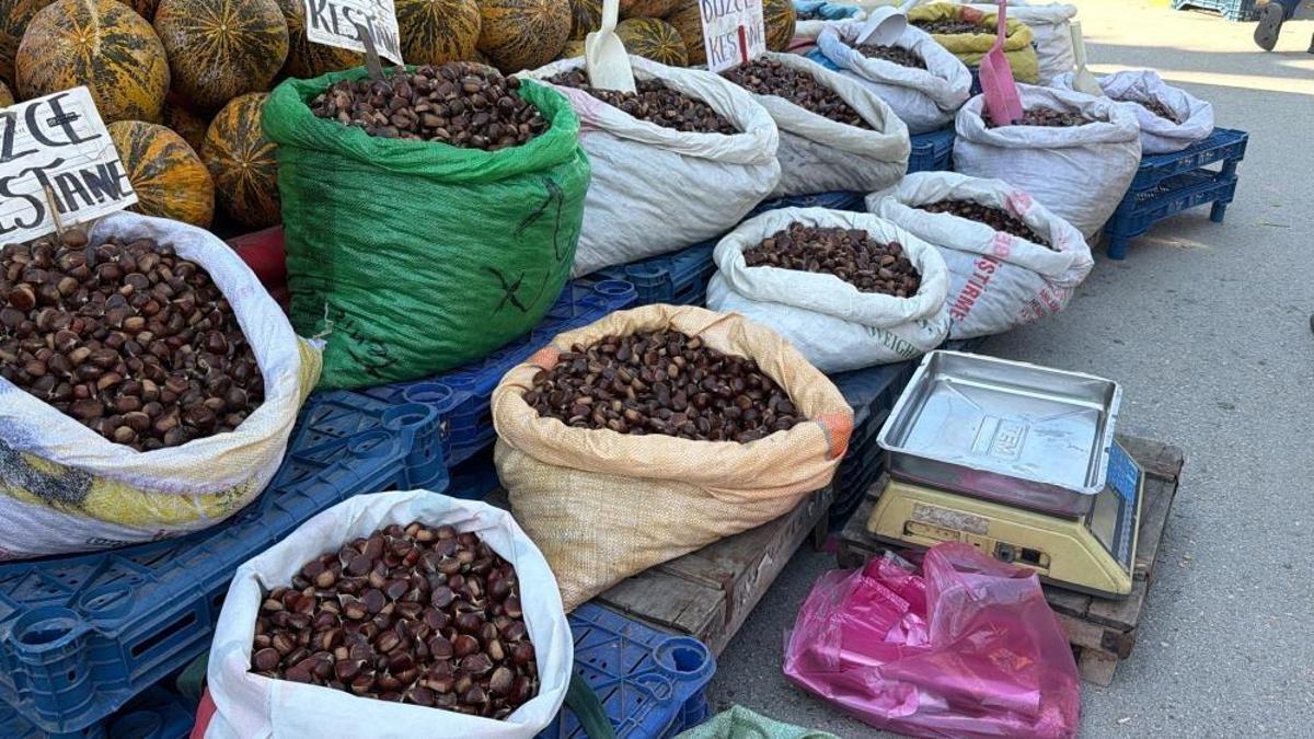 Kış aylarının vazgeçilmez lezzeti kestane tezgahlara düştü! Geçen yıl 150 liraydı bu sene fiyatı tuzlu