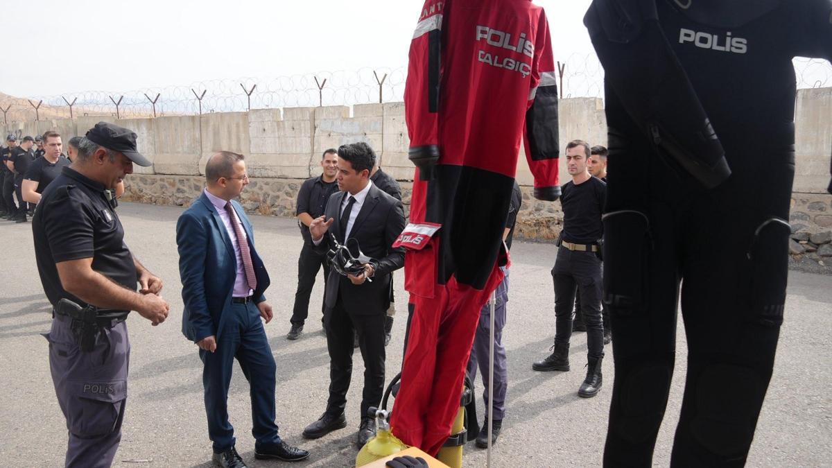 Cizre Kaymakamı Baycar'dan İlçe Emniyet Müdürlüğü Sualtı Grup Amirliğine ziyaret
