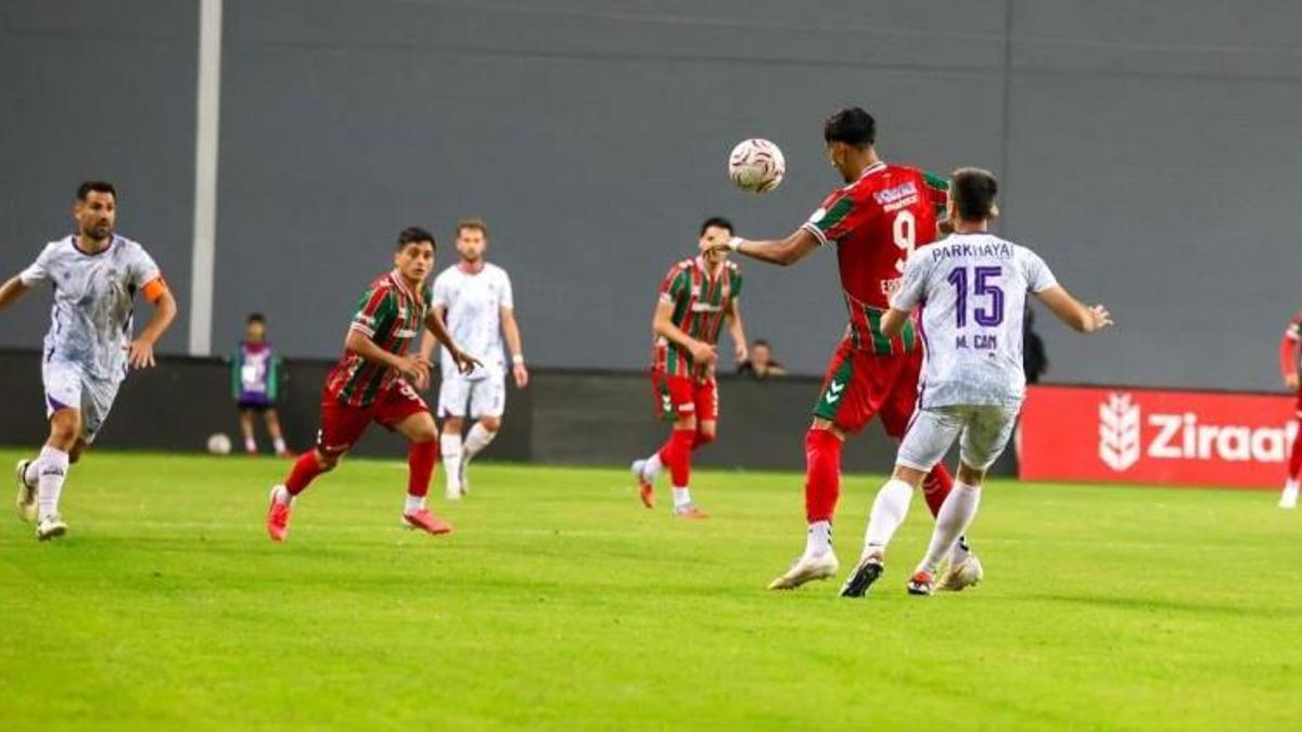 Ziraat Türkiye Kupası'nda Karşıyaka 1923 Afyonspor'u 3-1 ile geçip turladı