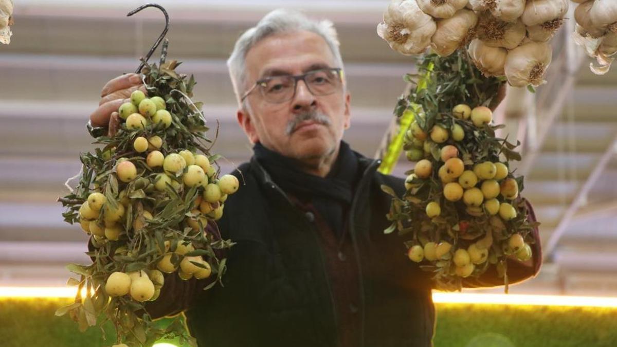 İki yılda bir yetişiyor, sipariş üzerine satılıyor! Bu sene fiyatı 100 liradan 200 liraya çıktı