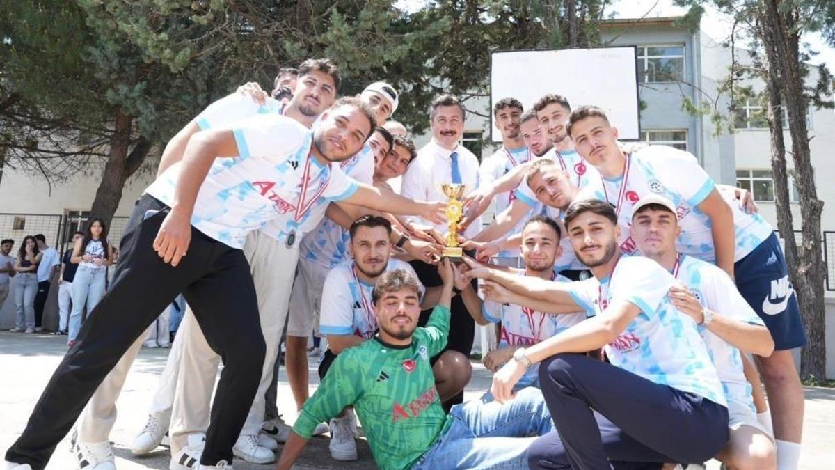 Bursa'da öğrenciler için harekete geçildi: Yurt binası yapılacak