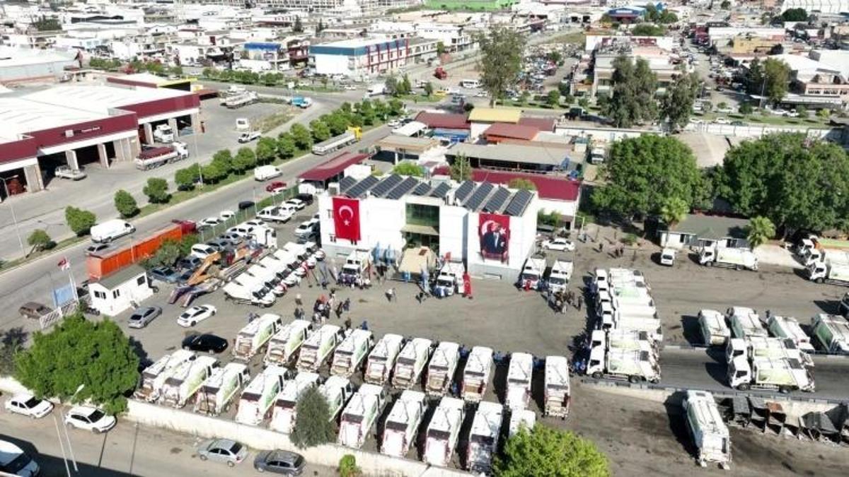 Seyhan'da beklenen belediye hareketi gerçekleşti: Filoya katıldı