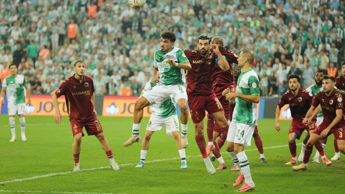 Bursaspor'un hegemonyası yıkıldı! 1 yıl 13 gün sonra bir ilk