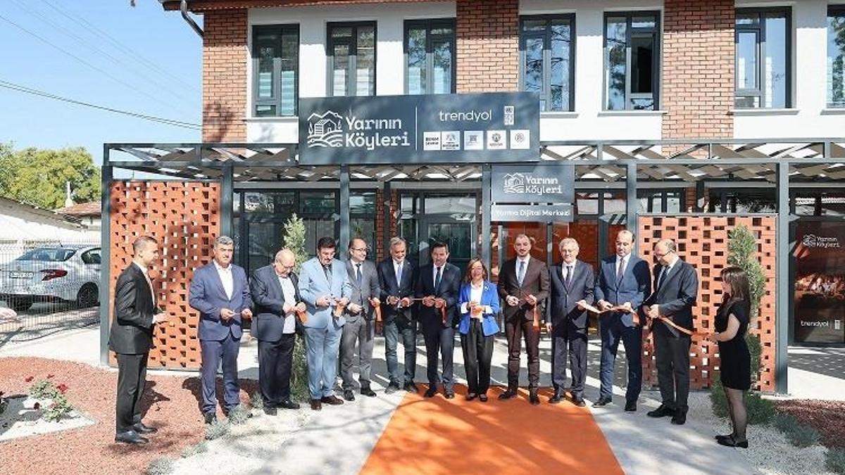Yarının Köyleri’nin 6'ncı dijital merkezi, Konya'da açıldı