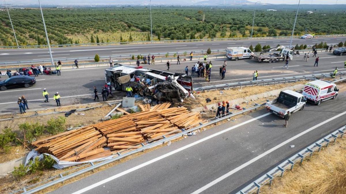 Manisa'daki katliam gibi kaza! Şoförlerin ifadelerindeki bir detay şoke etti