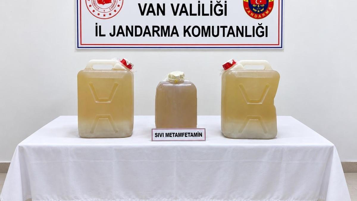 Van'da 34 kilo sıvı metamfetamin ele geçirildi; 1 tutuklama